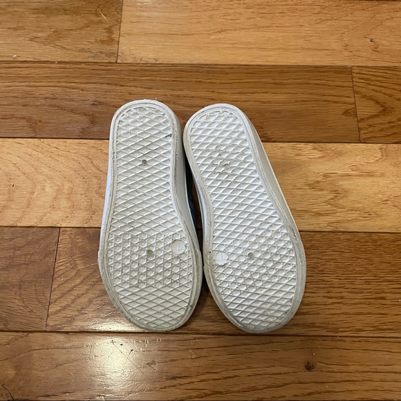 Amazon Toddler Girl Slip On Sneakers Size 7 - Picture 4 of 4